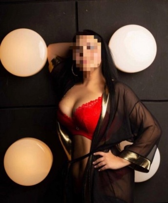 Малика, 24 года